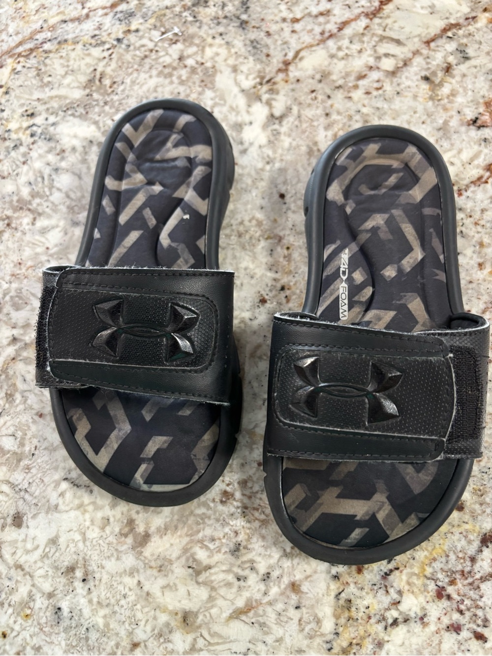 Under Armour Kids Black Adjustable Slide Sandals